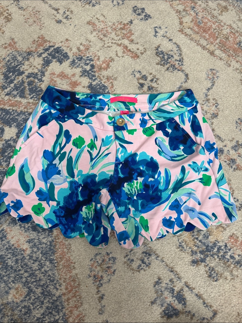 Lilly Pulitzer Pink Floral Scallop Hem Shorts